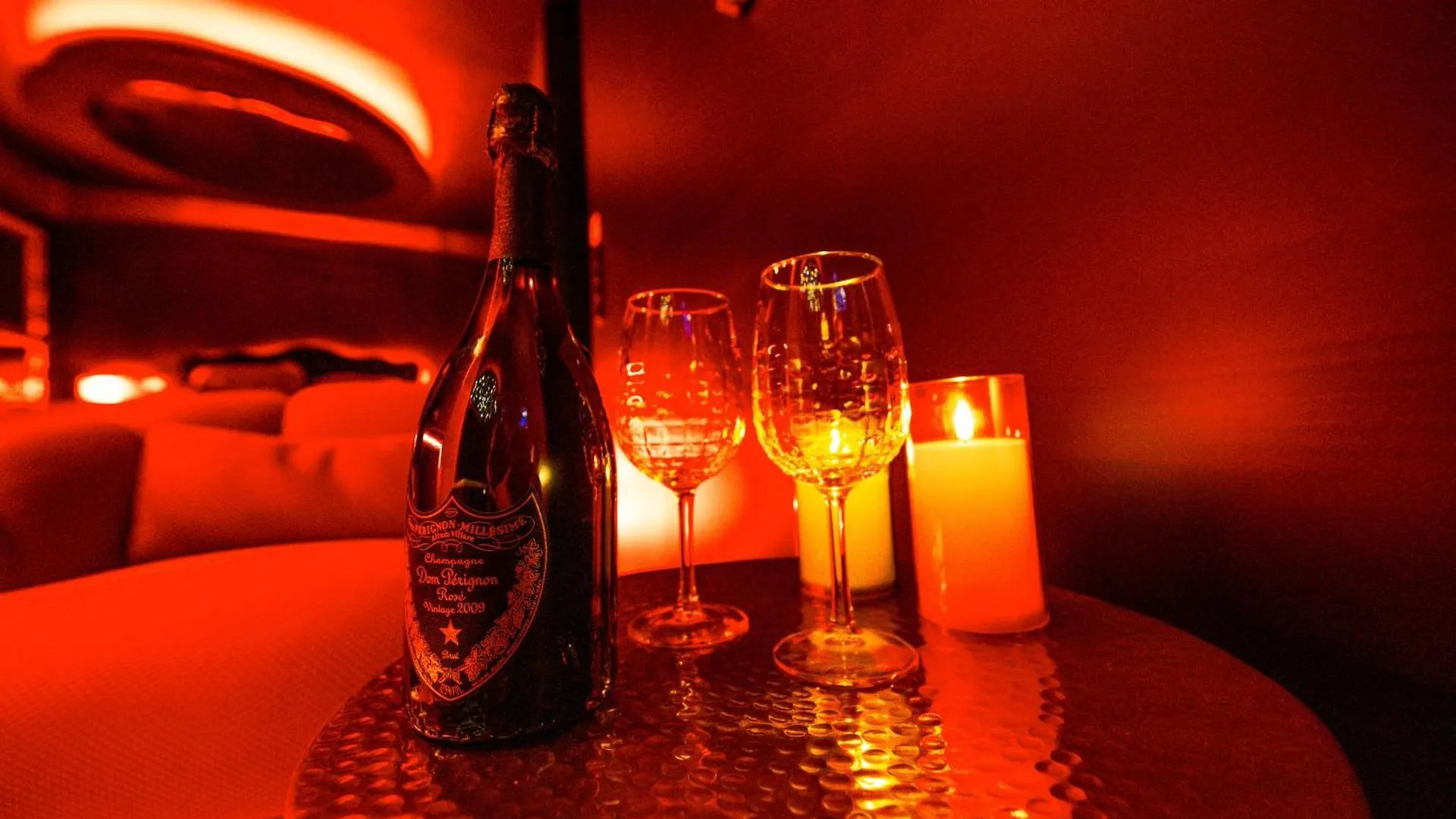 Suite Romantic - Love Room - Toulouse Centre 0*,  فرنسا